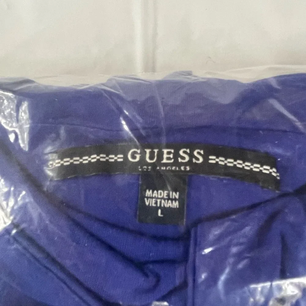 GUESS Womens Twist-Front Off The Shoulder Blouse - Picture 9 of 10